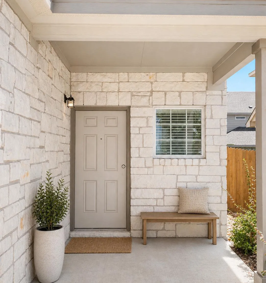 3 bed, 2.5 bath, 1437 sqft, $1,950 — Photo 2