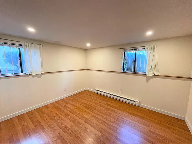 102 Alpine St #2 — Photo 6
