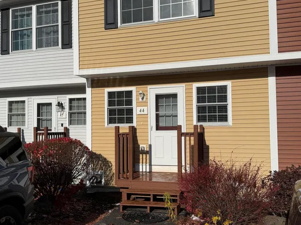 44 River Village Drive #44, Milford, ME 04461