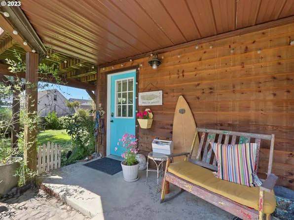 950 Avenue K, Seaside, OR 97138