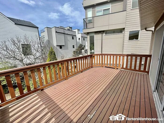 5019 44th Ave NE — Photo 14
