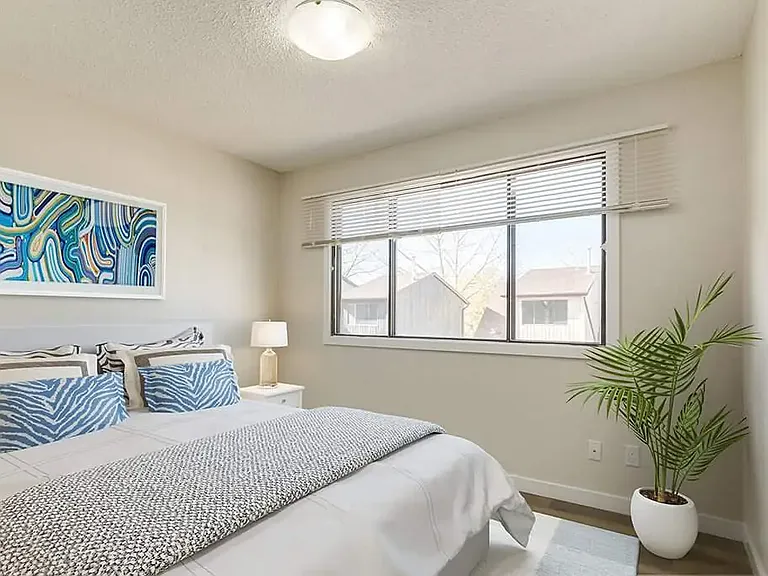 3725 53rd St #16 — Photo 3