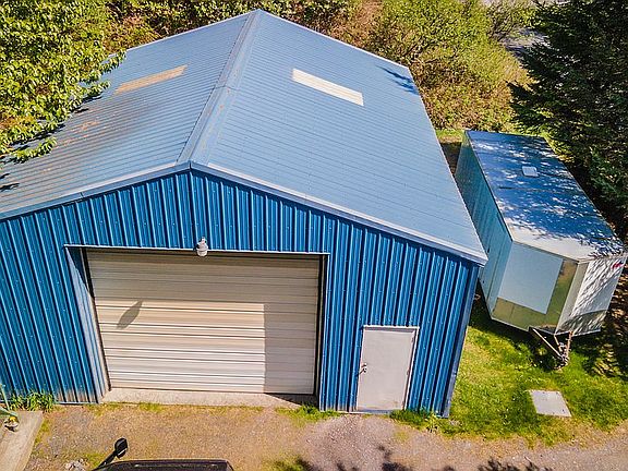 BIG shop! 14x12 door