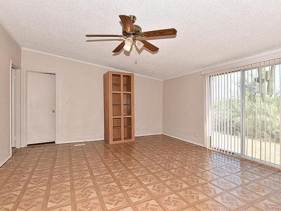 4th image of 44627 N Shangri La Ln
