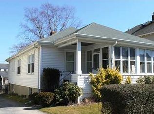 8 Hunter Ave, Newport, RI 02840