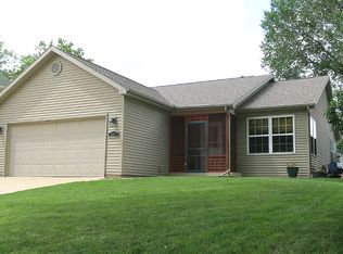 503 W Macarthur Ave, Bloomington, IL