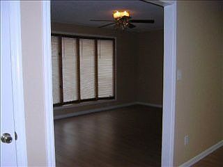 5th image of 125 Owens Ave