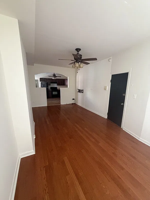 1 bed, 1.0 bath, $1,300 — Photo 3