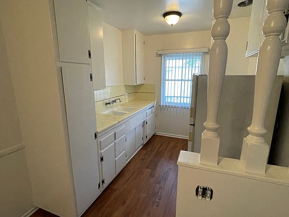 3rd image of 330 N Cedar St APT 6