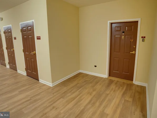 1000 Fountainview Cir APT 308, Newark, DE 19713