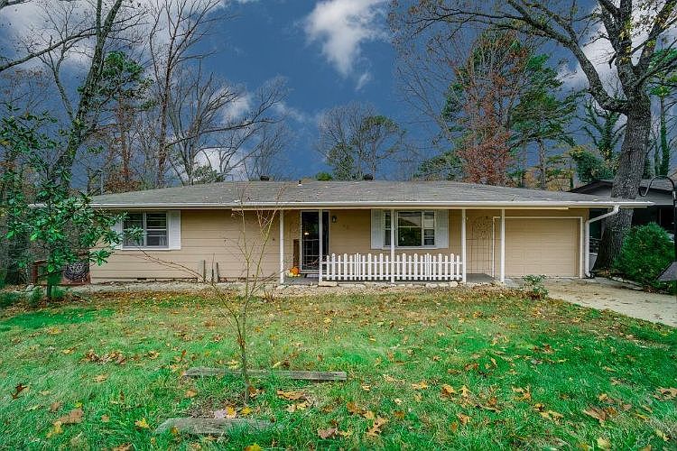 1st image of 42 Leicester Dr