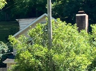 49 Sanatorium Rd, Glen Gardner, NJ 08826