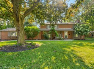 29998 Beacontree St, Farmington, MI 48331