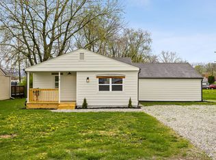 10 Locust Dr, Plainfield, IN 46168