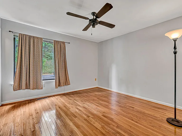 3273 Forest Ridge Rd — Photo 14