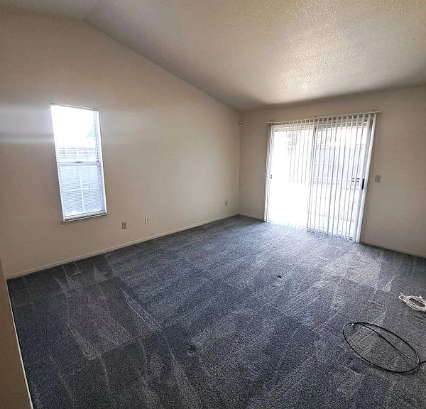 2680 Bonifacio Dr — Photo 6