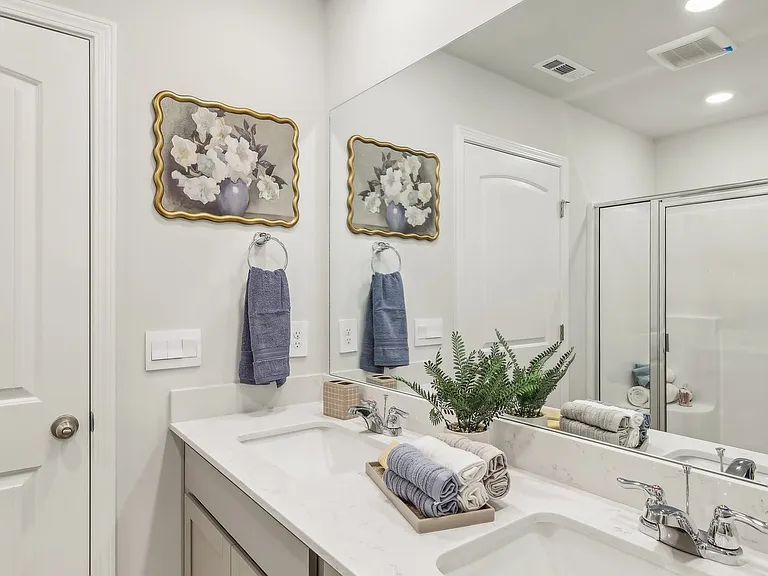 1024 Keyes Pl — Photo 44