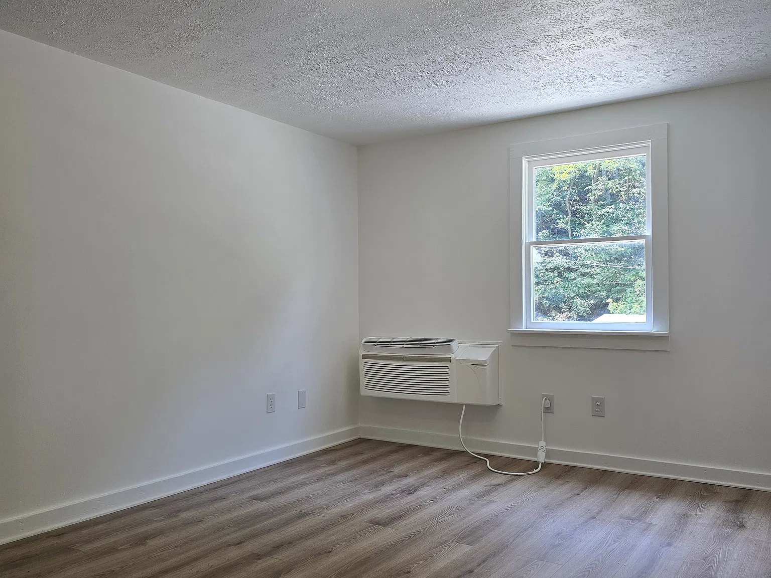 Loft Apt #6 — Photo 3