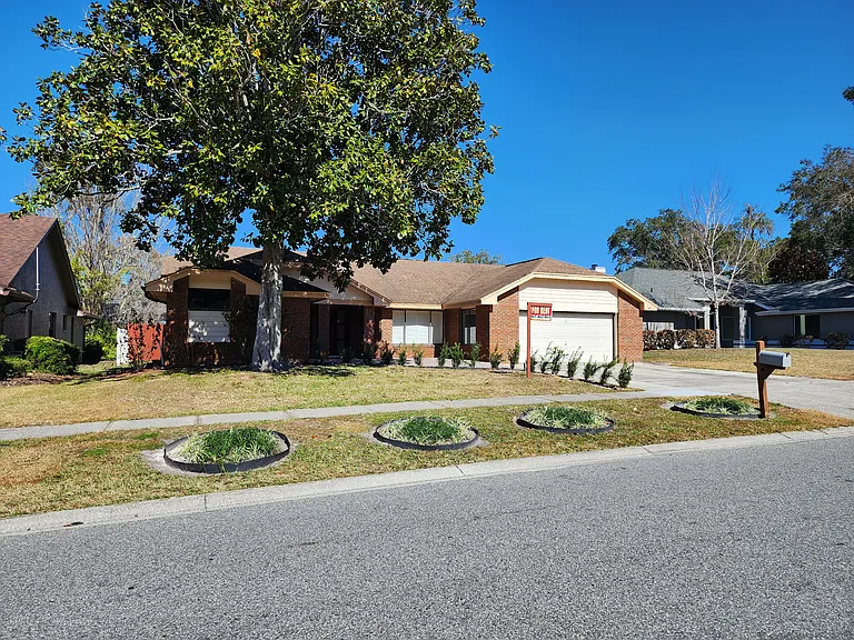 1176 Trotwood Blvd — Photo 1