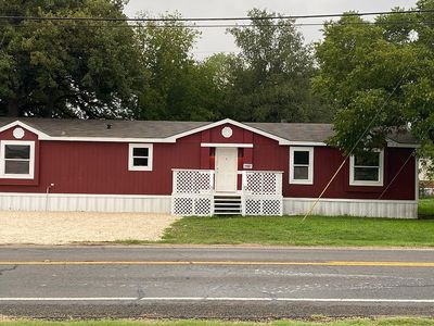 1107 W Main St, Little River Academy, TX, 76554