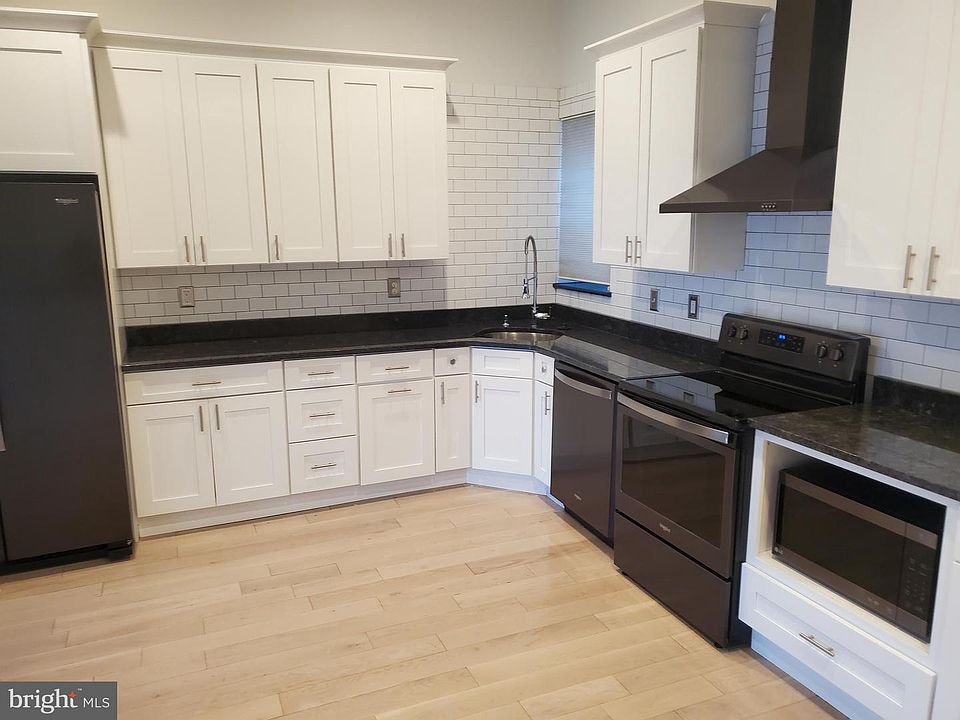 1st image of 7242 Frankford Ave