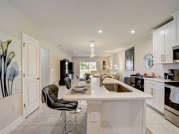 5th image of 18027 Turning Leaf Cir