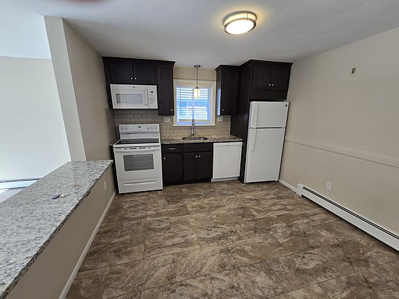 4th image of 188 Lincoln St APT 6