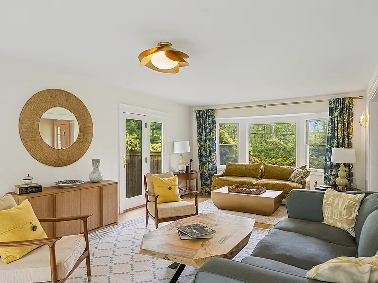38 Brander Pkwy — Photo 3