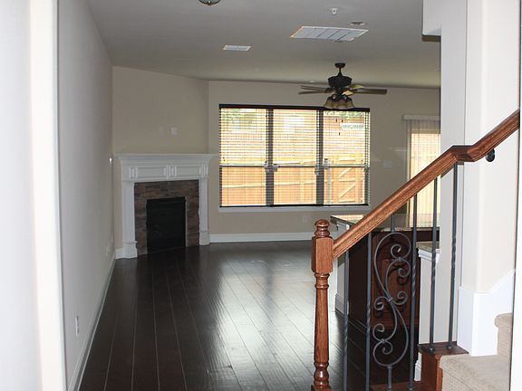 2nd image of 2528 Jackson Dr