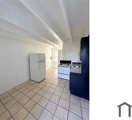 1st image of 845 SW 6th St APT 3