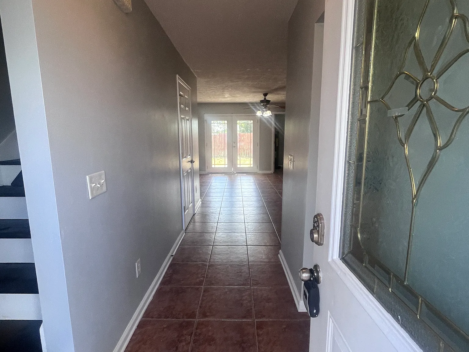 1033 W 11th Court — Photo 2