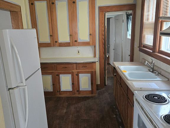 5th image of 1817 Maplewood Ave