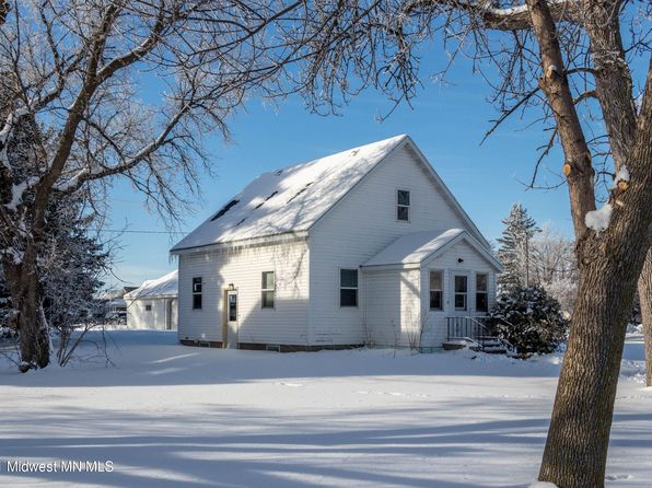 657 2nd St Sw Perham Mn 56573 Zillow