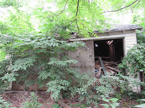 13346 Strathmoor