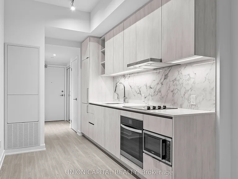 8 Wellesley St W #1007 — Photo 6