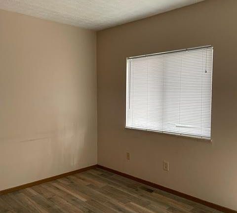 3rd image of 1514 W 6th Ave