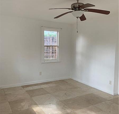 3rd image of 615 NE 76th St