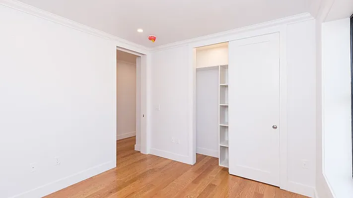 Rented by Nooklyn NYC LLC | media 42