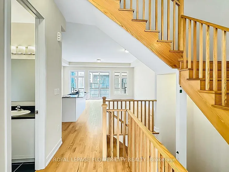 3098 Meadowridge Dr — Photo 5