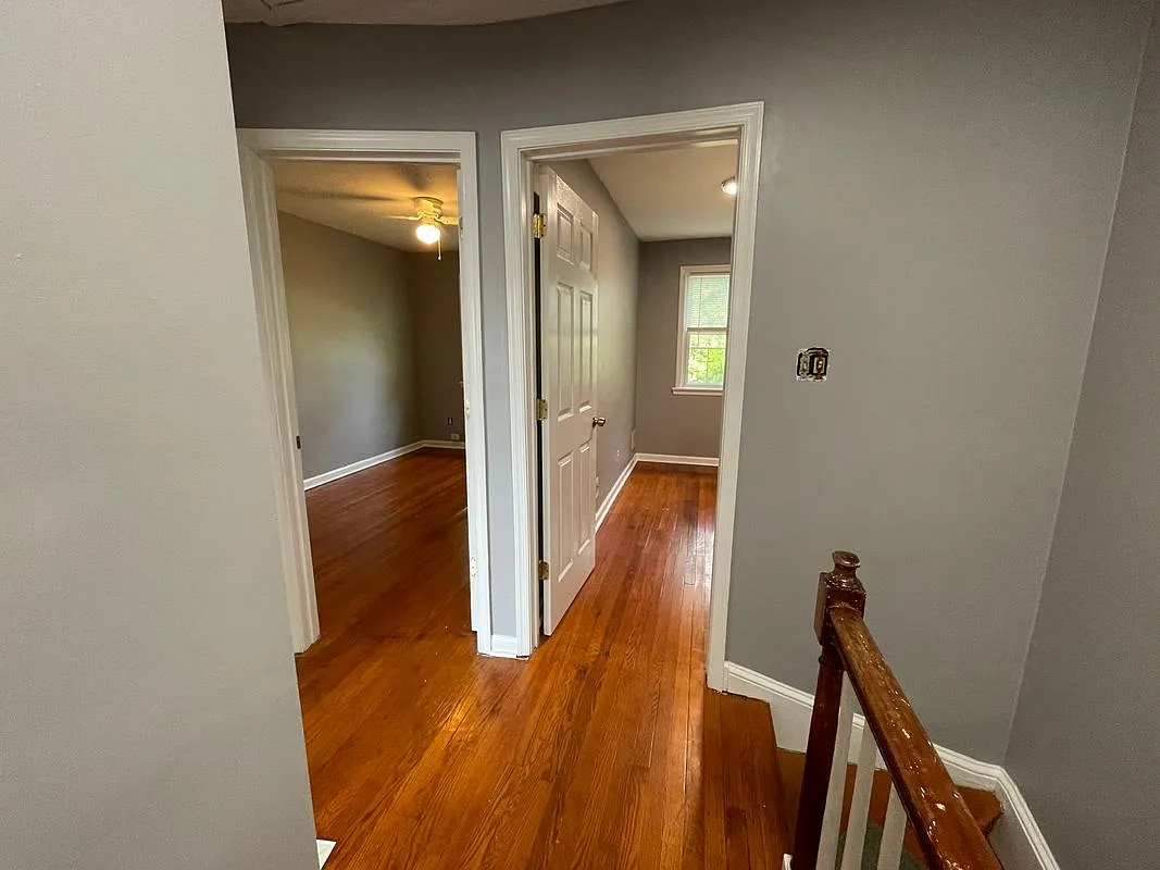 3 bed, 1.0 bath, 1000 sqft, $1,700 — Photo 3
