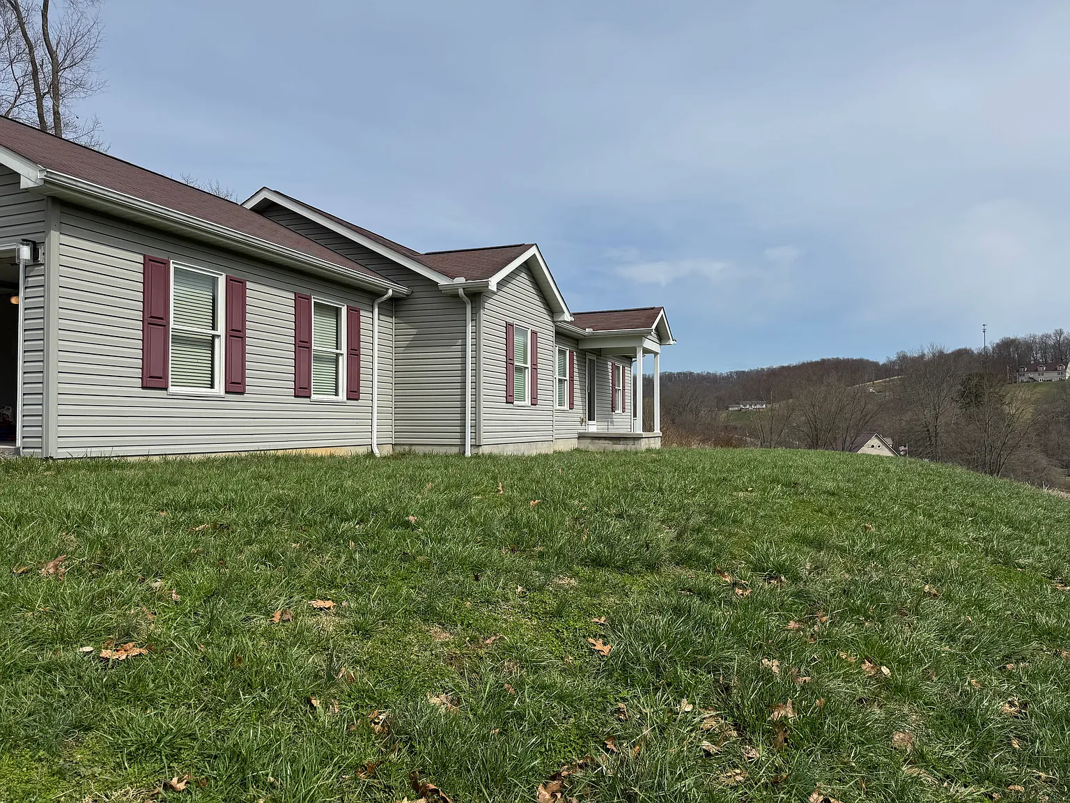 3 bed, 1222 sqft, $2,000 — Photo 1