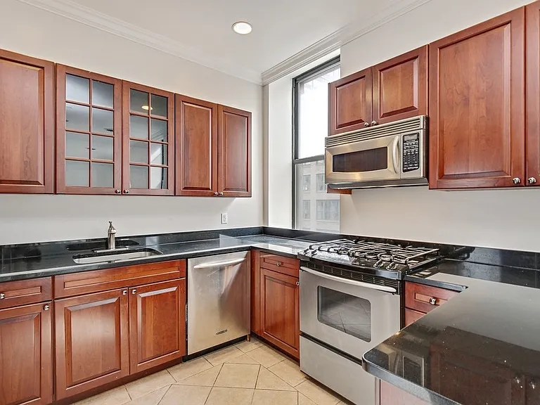 125 Church St #4N — Photo 8