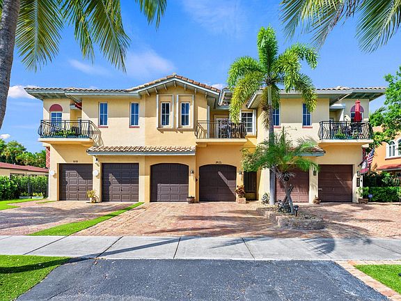2nd image of 1421 Bayview Drive #1421