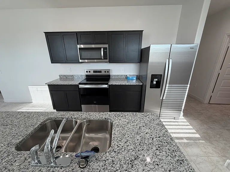 2702 W Shepperd Ave — Photo 11