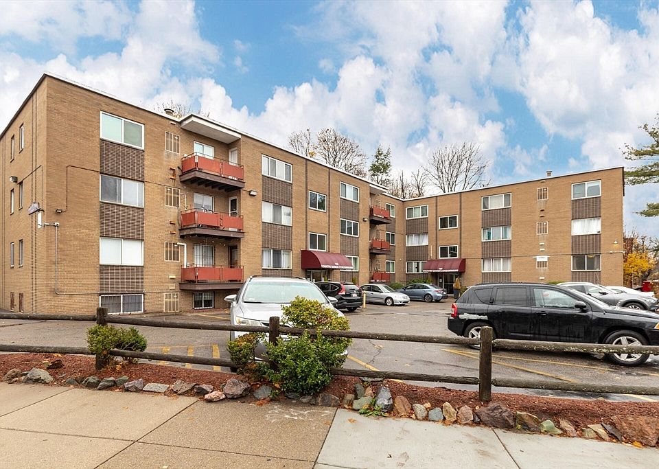 1st image of 120 Bradlee St APT 5