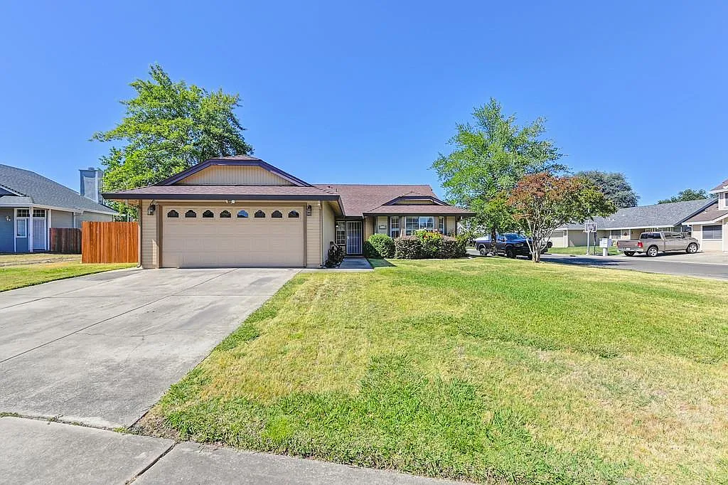 1117 Woodwright Way photo 1
