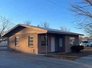 107 W Prairie Ave, Lakin, KS 67860