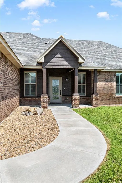 Building Photo - 12230 NE Deer Ridge Trl