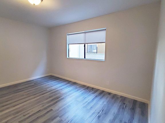 5th image of 1108 Stanley Ave APT 2