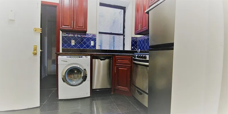 Rented by Keller Williams NYC | media 23